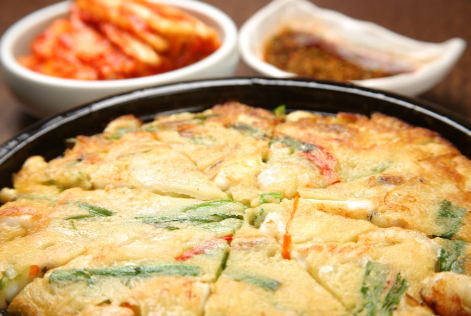 How to Make a Delicious Korean Seafood & Spring Onion Pancake